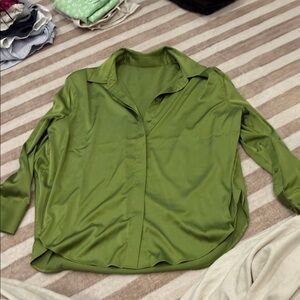 Daily Drills Silky Button down in Olive green!